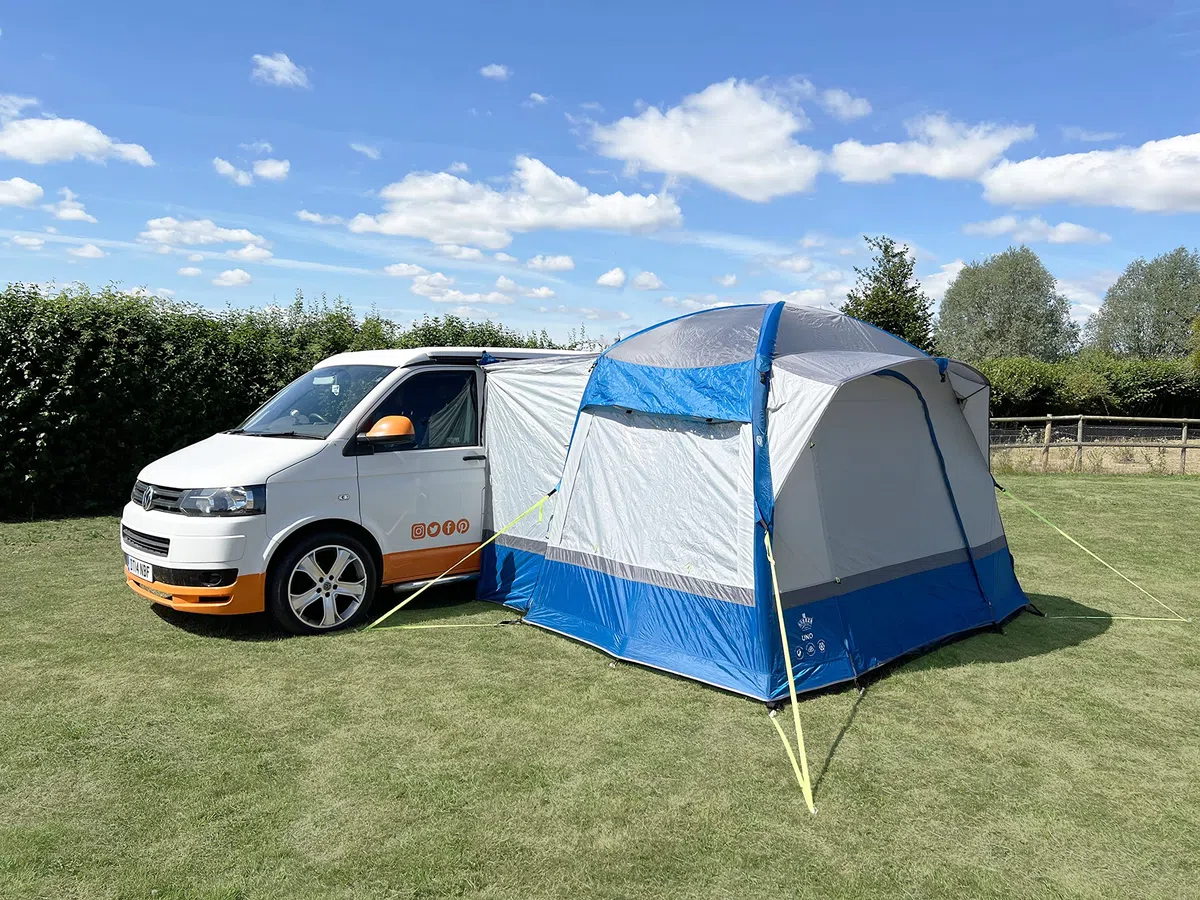 OLPRO Uno Breeze Aufblasbares Vorzelt für Wohnmobile, 3,3 m x 2,2 m, Blau und Grau, eingenähte Bodenplane, freistehend, Zelt, Luftstrahl, für Fahrzeuge mit einer Höhe von 190 cm - 250 cm
